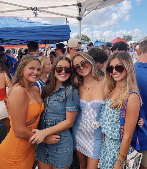 gator girls 🧡💙🐊 by RecognitionProof1196