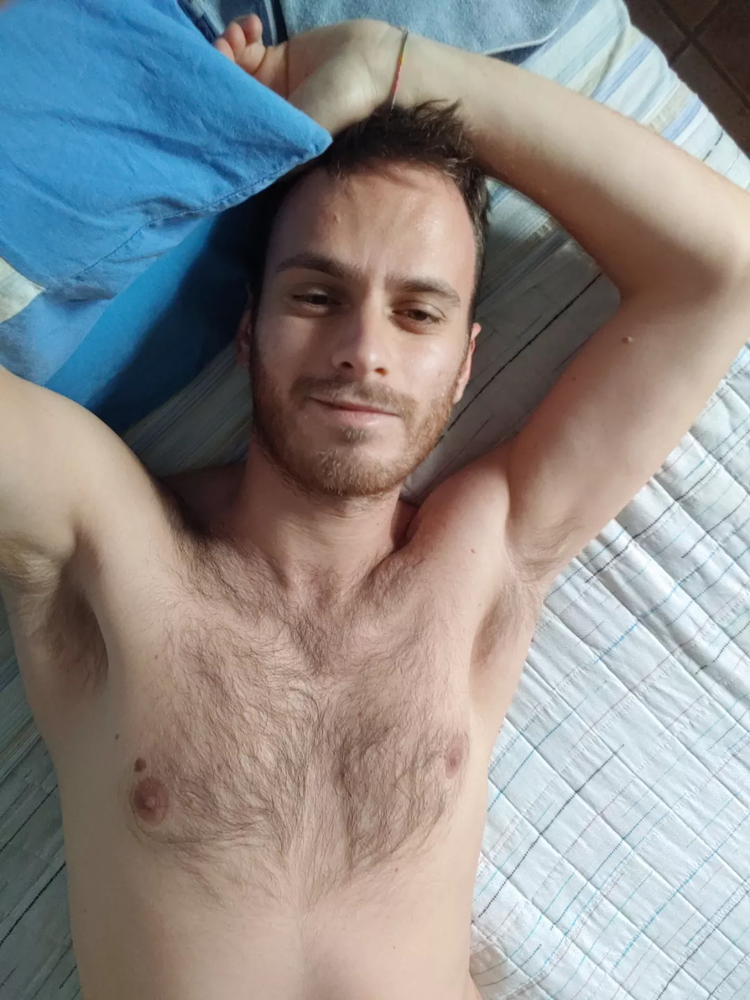 Good morning from a sleepy otter :) Any volounteer to snuggle a bit in bed before we wake up? posted by frax_98