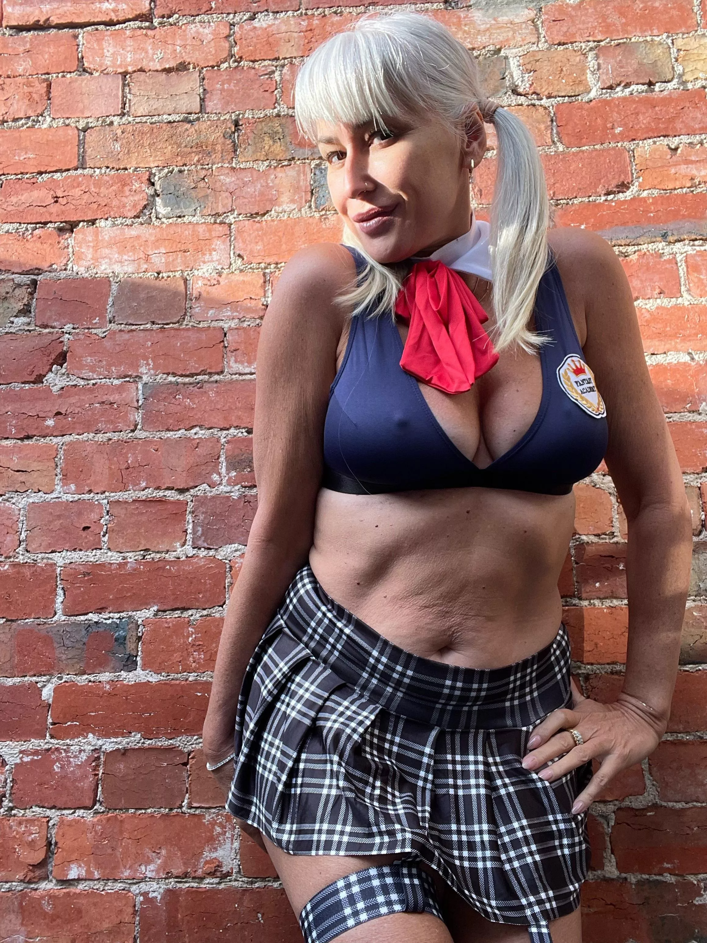 Happy Halloween! posted by TheGoldenGilf