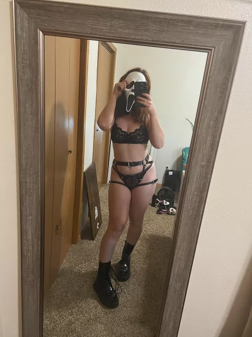 Happy Halloween [f] by adorablelilli