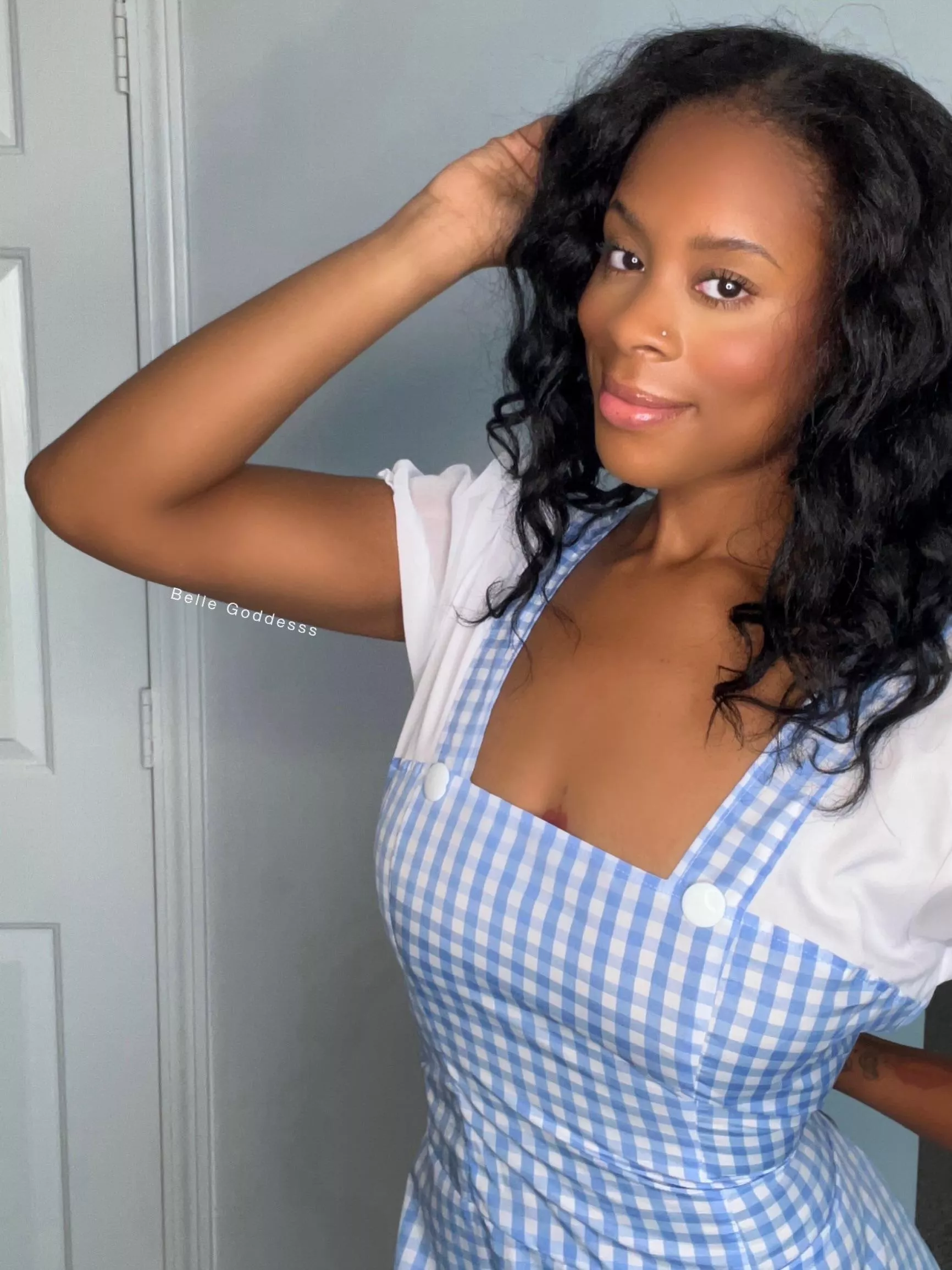 Happy Halloween I’m dressed up as a good girl but I’m really a slut posted by bellegoddesss