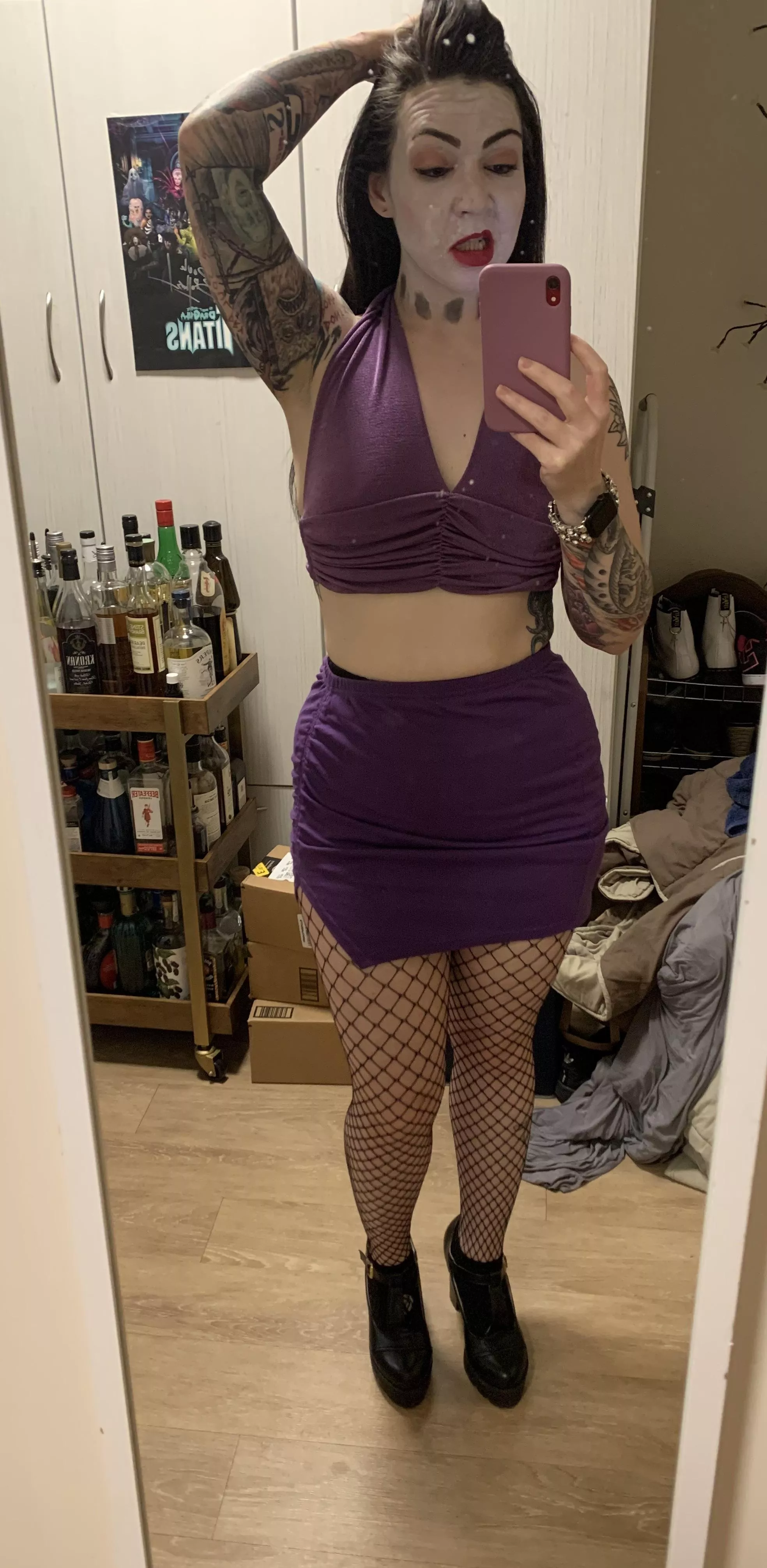 I feel I found the per(f)ect mix of sexy and scary posted by UnacceptableLemonade