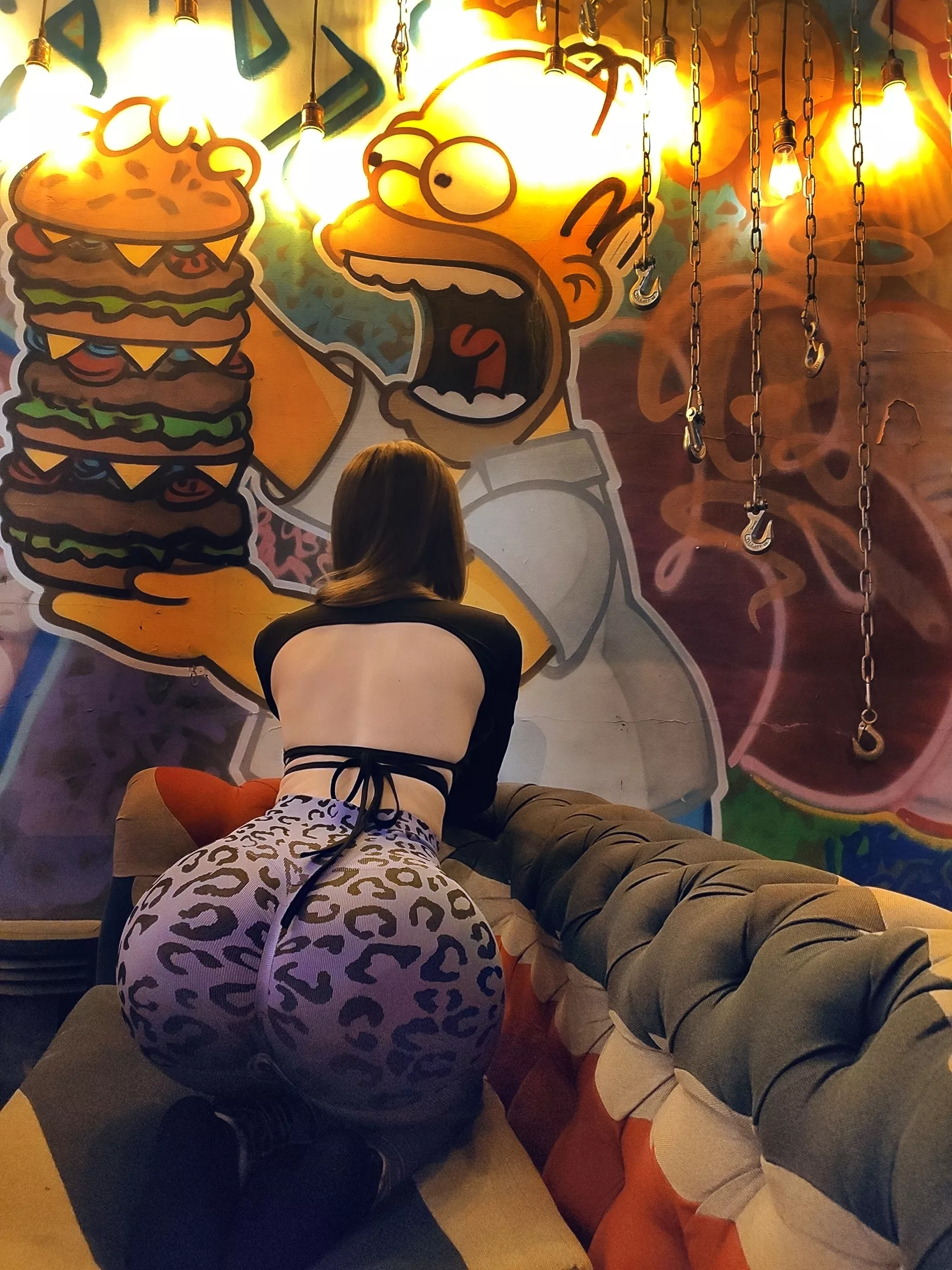 I need someone who will look at my ass like Homer looks at a burger [f] posted by SweetieAlyona