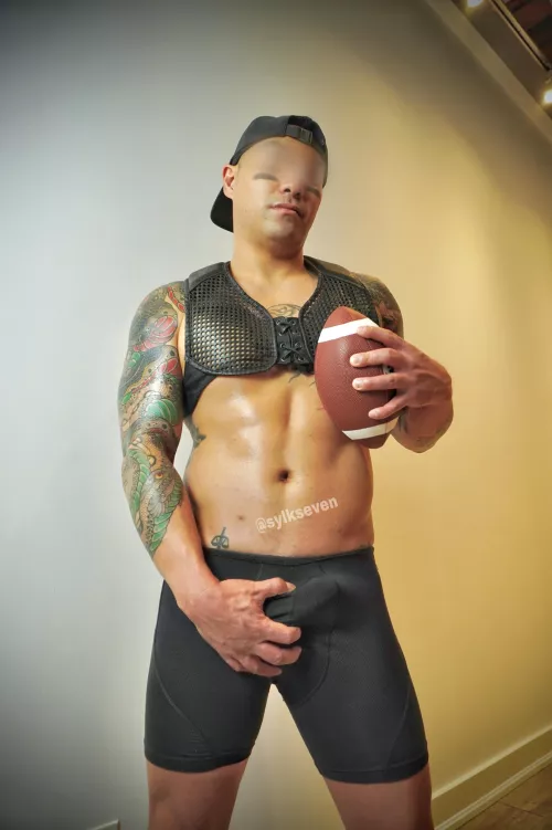 Let’s go make out under the bleachers 😘💋 by sylkseven