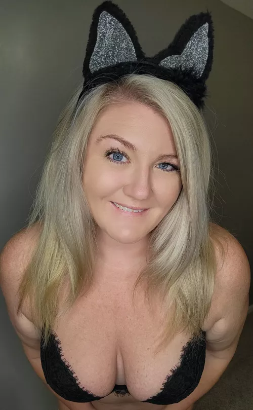 Now it's time for the men to get their treat by Maddie_Lynn_69