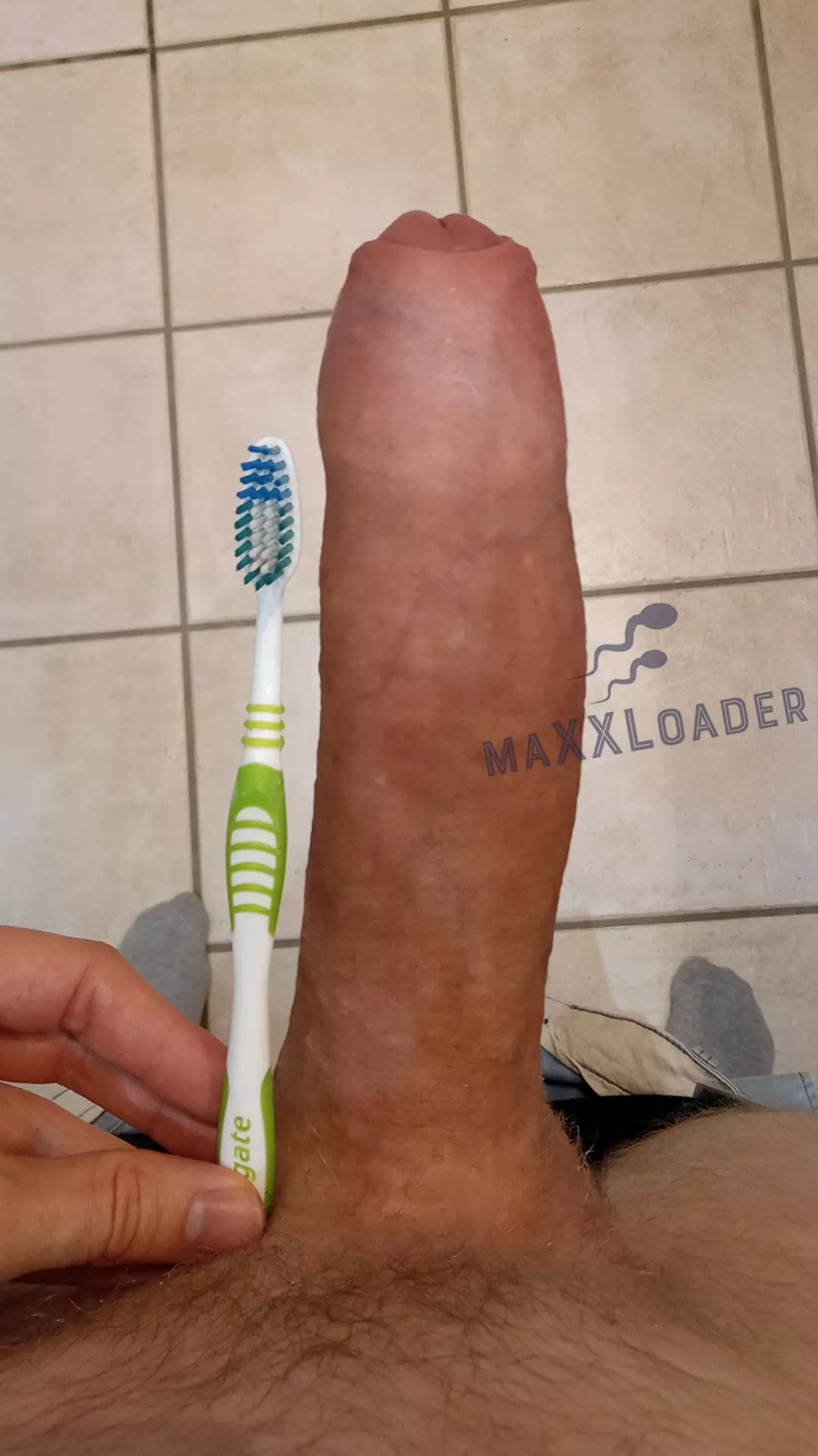 Remember to brush your teeth after all that Halloween candy 🍬🍬🍬 posted by maXXLoader_