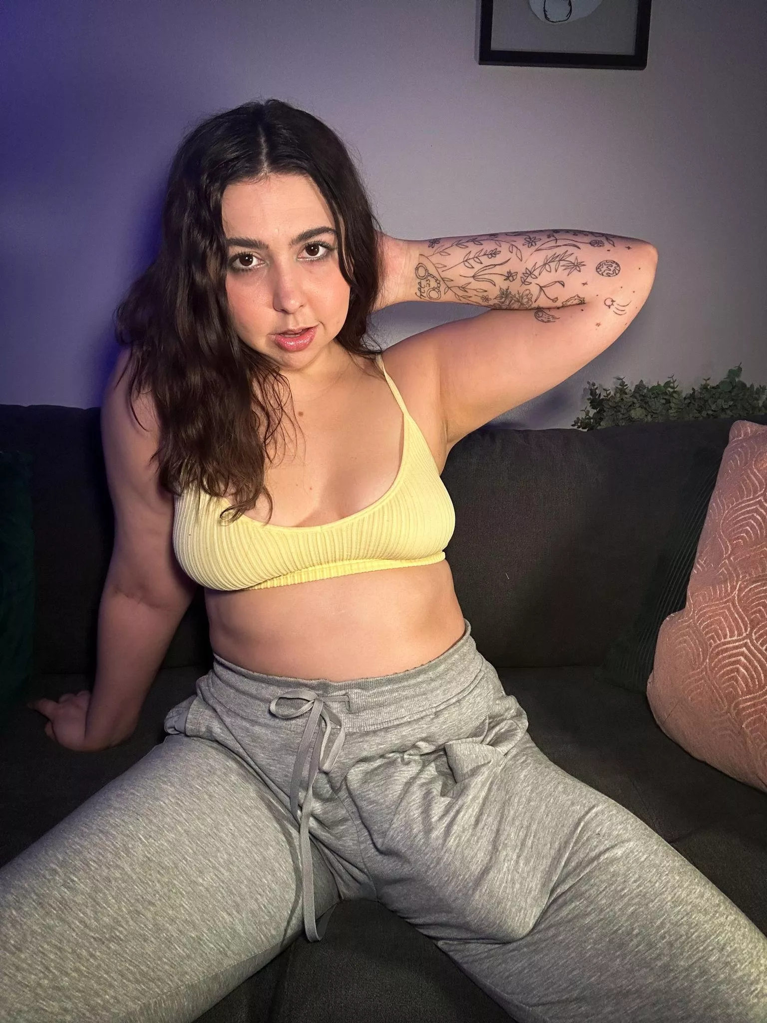 Save the gray sweatpants for those of us with Big Dick Energy™️ posted by Jadesjungles