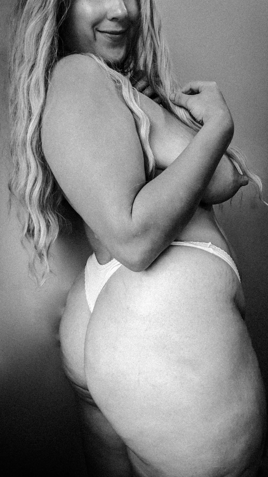 Suck or bite? 😈 posted by rabastass