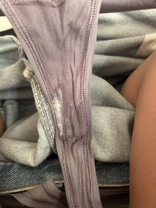 Sweet cream (I’m ovulating) ;) by Yaelnextdoorvip