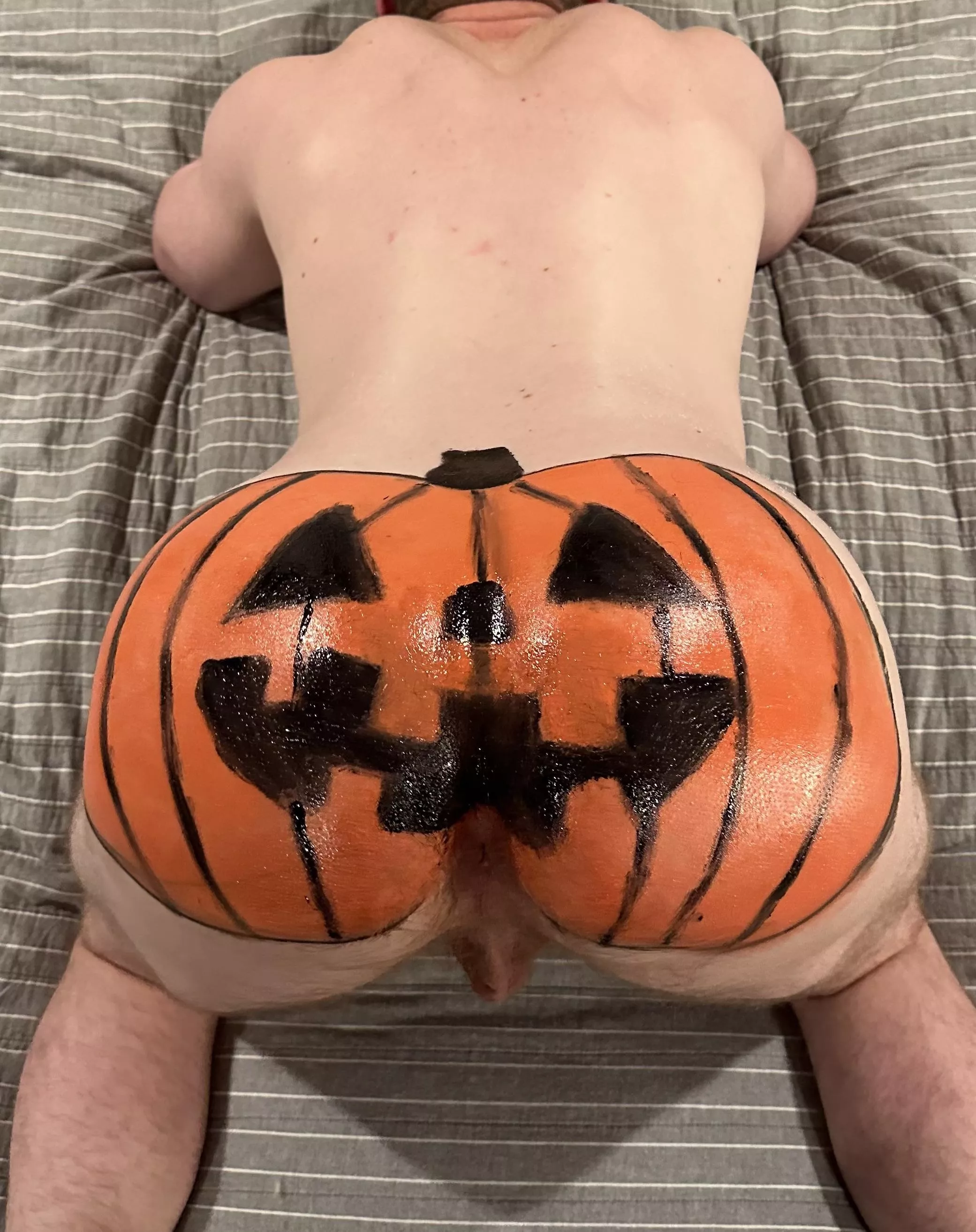 Thicc or treat posted by Donkey_Daddy