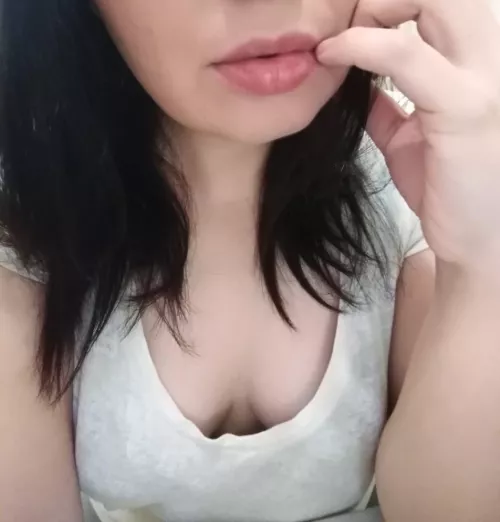 Thinking of that wet kiss you stole from me last night... [F] by SeductiveSamyra