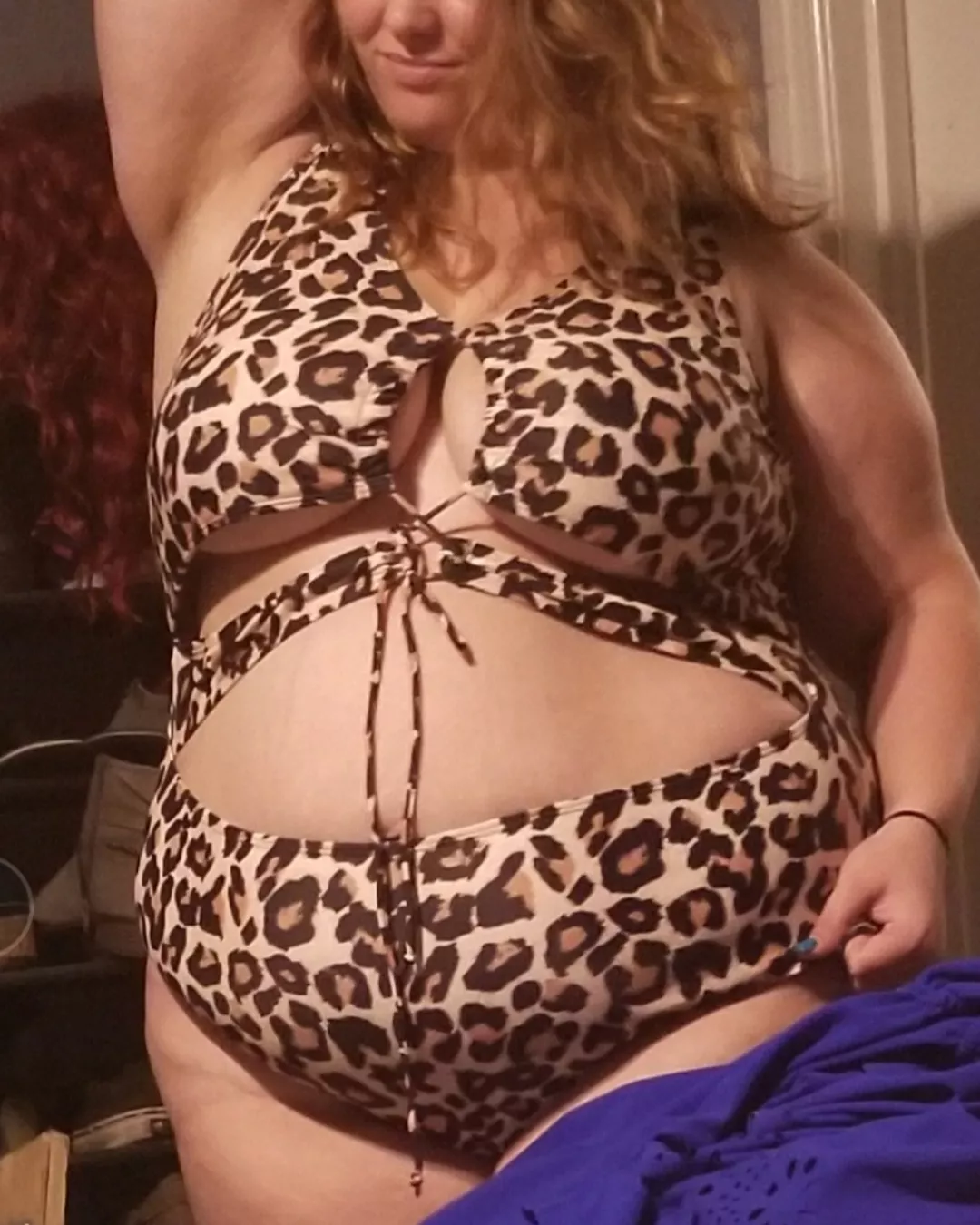 Thought you guys might like some underboob! posted by abigailgray256