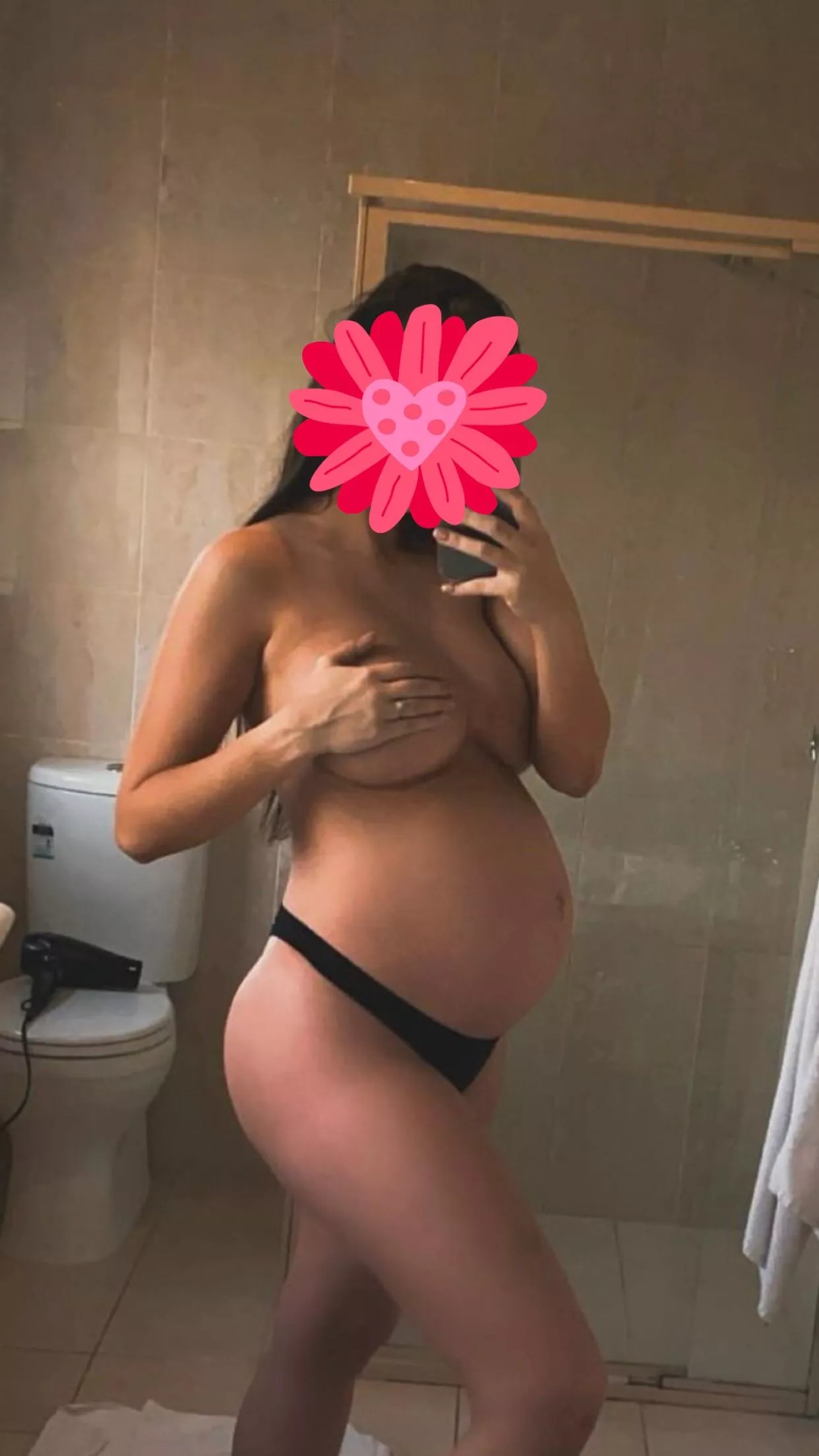 Throwback to when I was pregnant posted by Honeyymilkgirl