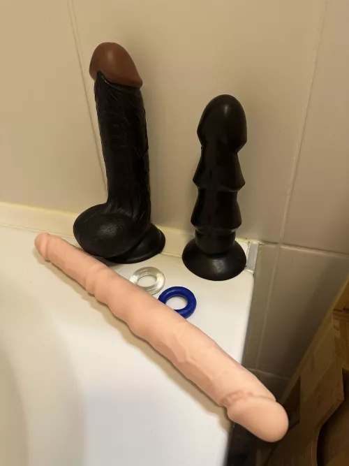 What to choose? by dutch_straightguy