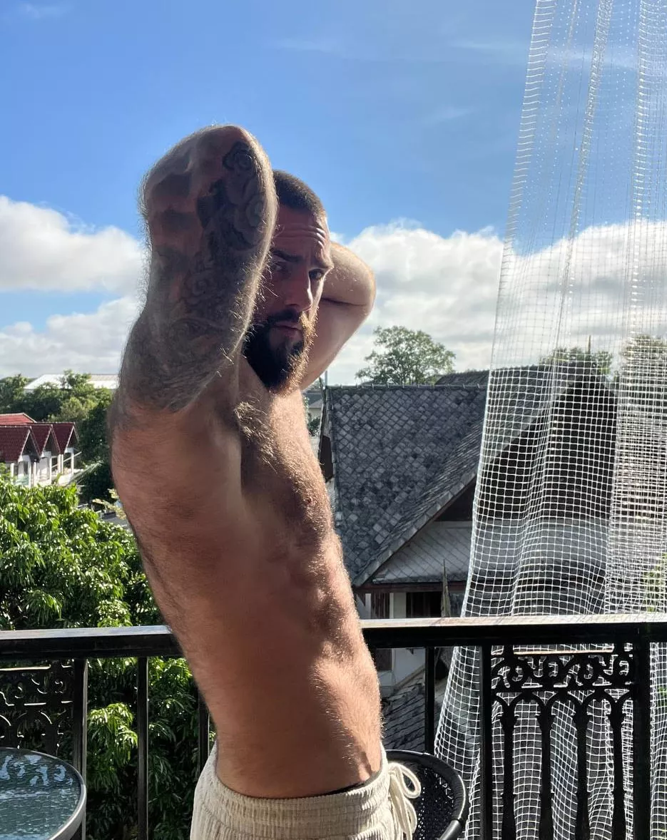 What would you do if you were my neighbor and saw me like this?, posted by bwarren106