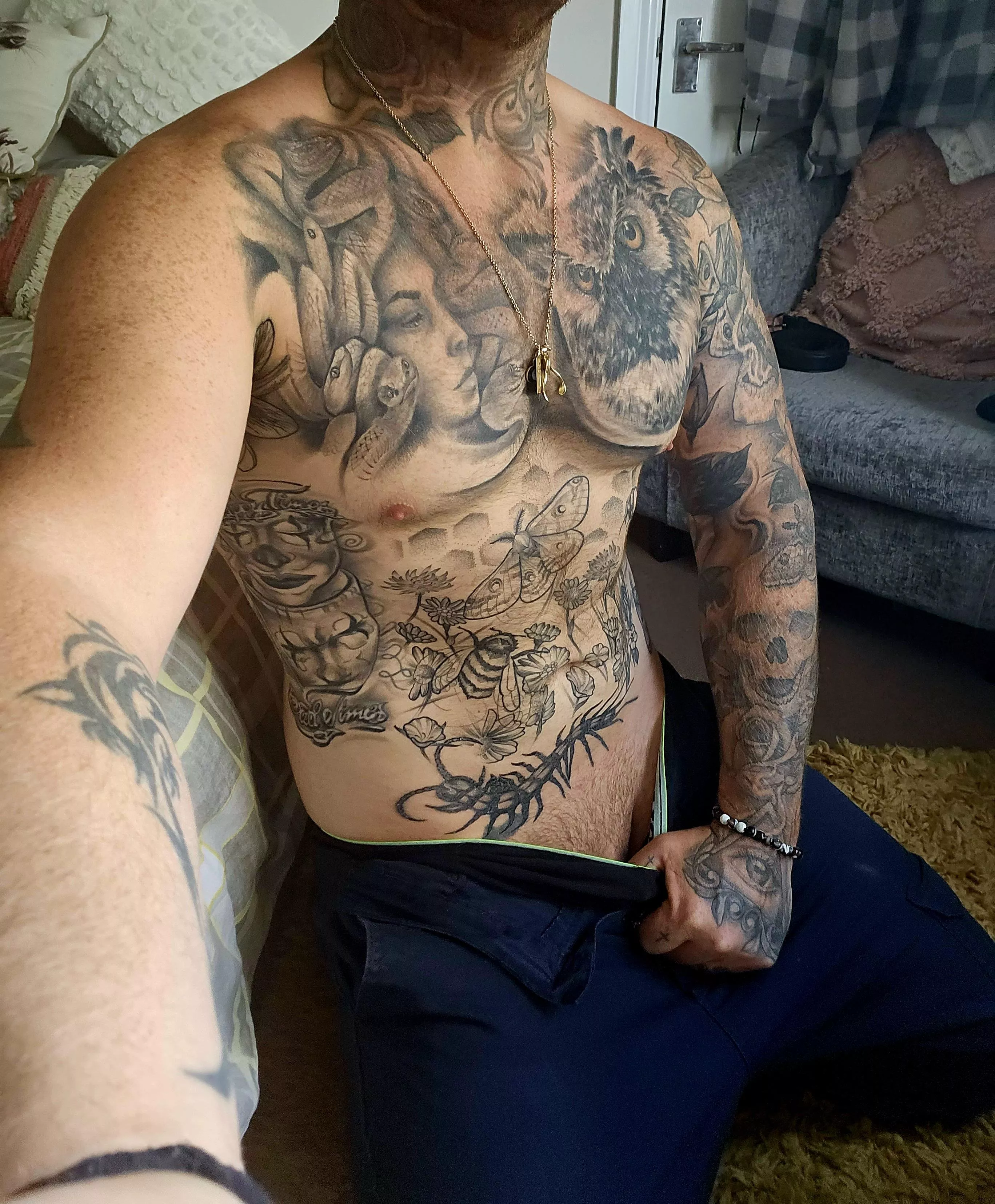 Would you play with a working daddy after work ?? posted by theguynextdoorr33