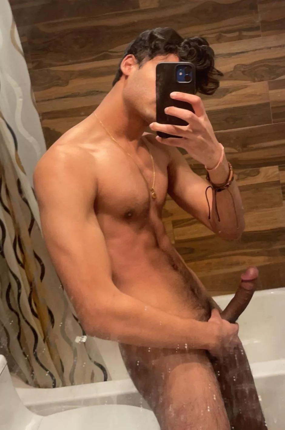 22, sub top haven't cum in 6 days. How many more days would you make me edge before you think about letting me cum? 🥵 snap fitsub2023 posted by fitcumcontrol