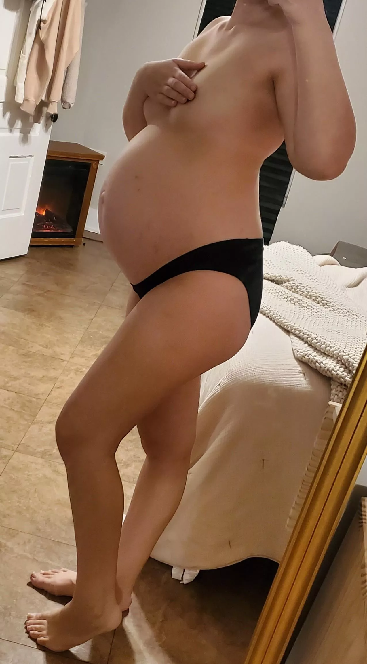 Bout to be a 5th time mom. Smash or pass? posted by pixieizzi