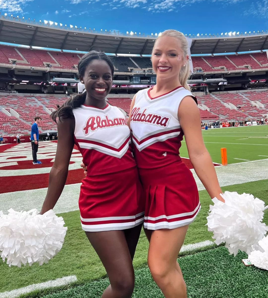 Chocolate or Vanilla? [2] posted by dvjs93