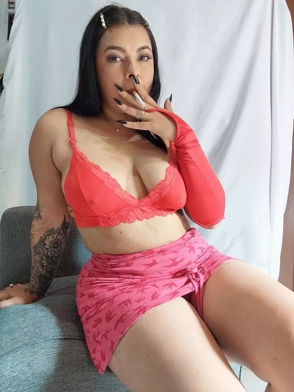 do you want to smoke with me? posted by LULI_HOT01