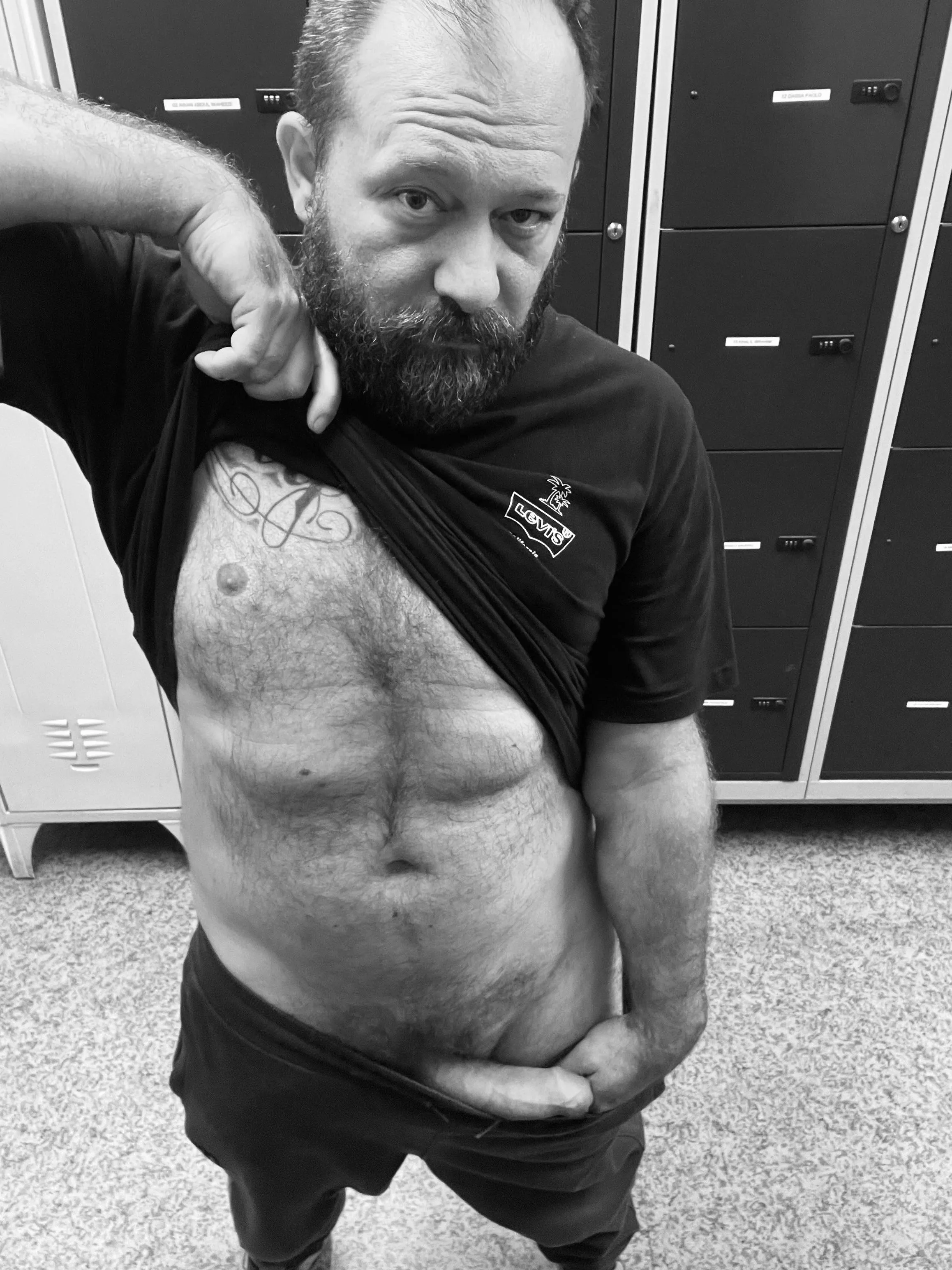 Even though I am (43) years old, am I still acceptable for a first date? posted by Manu_It80