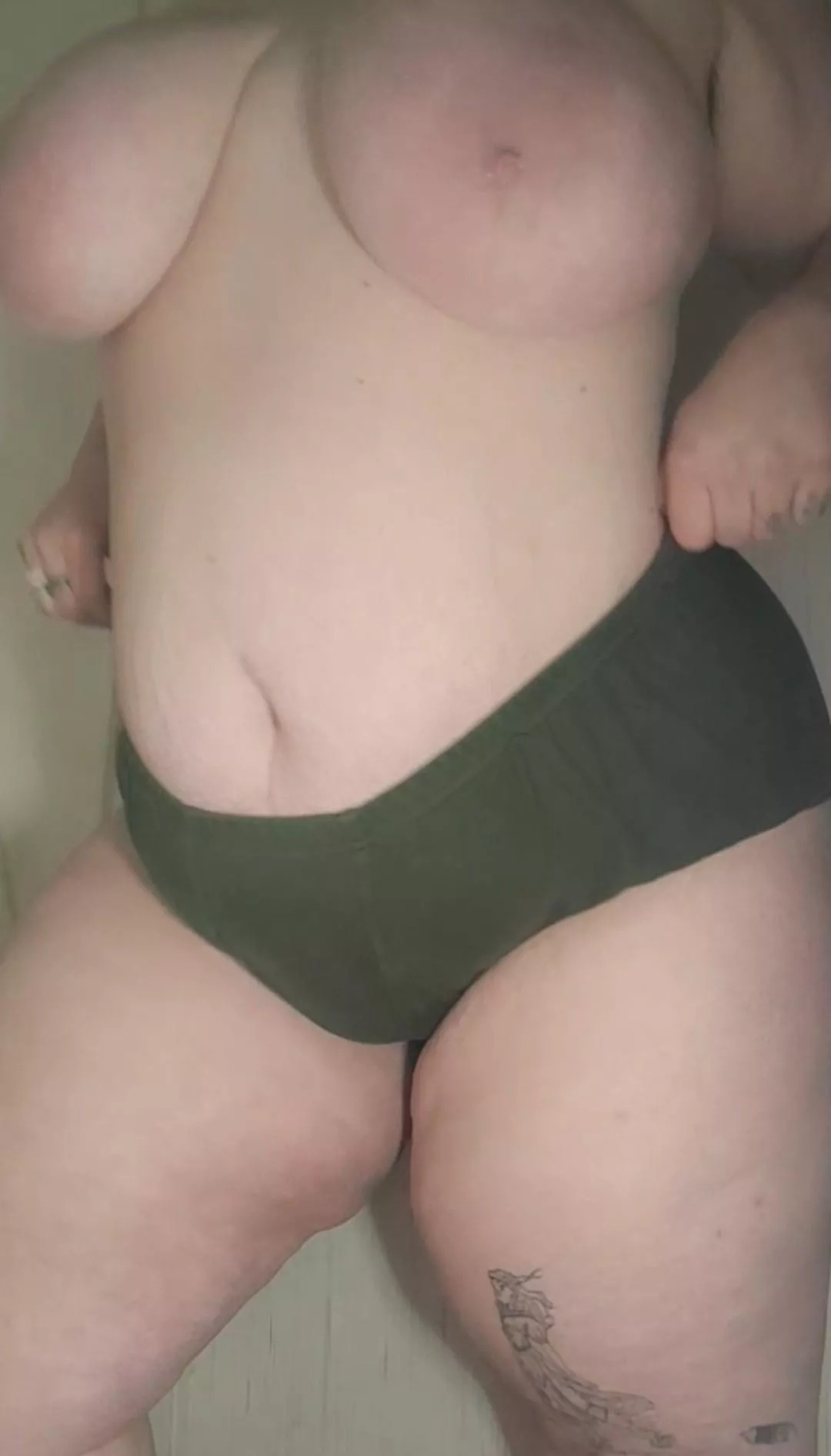 Ever been with a girl whose thick like me? posted by BuffyBrutal