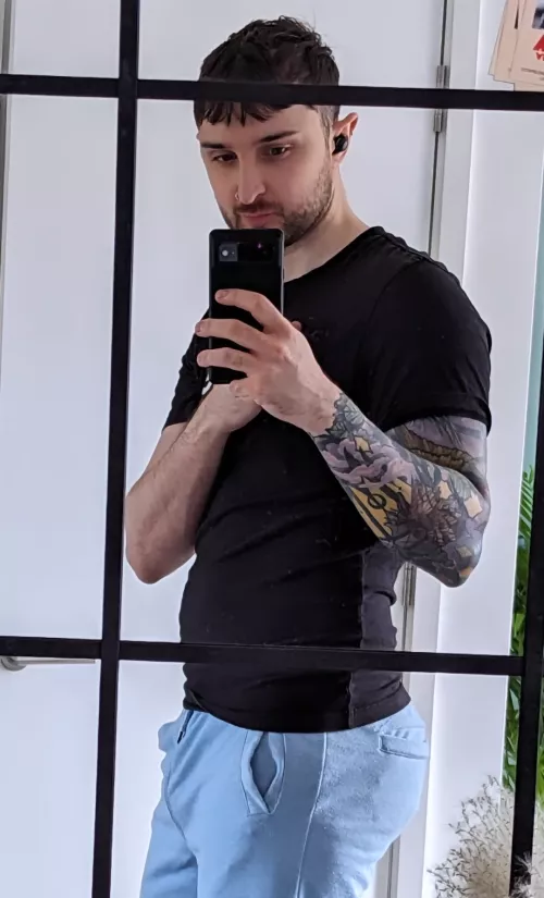 Finally getting back to the gym 🫣 by _artbreaker