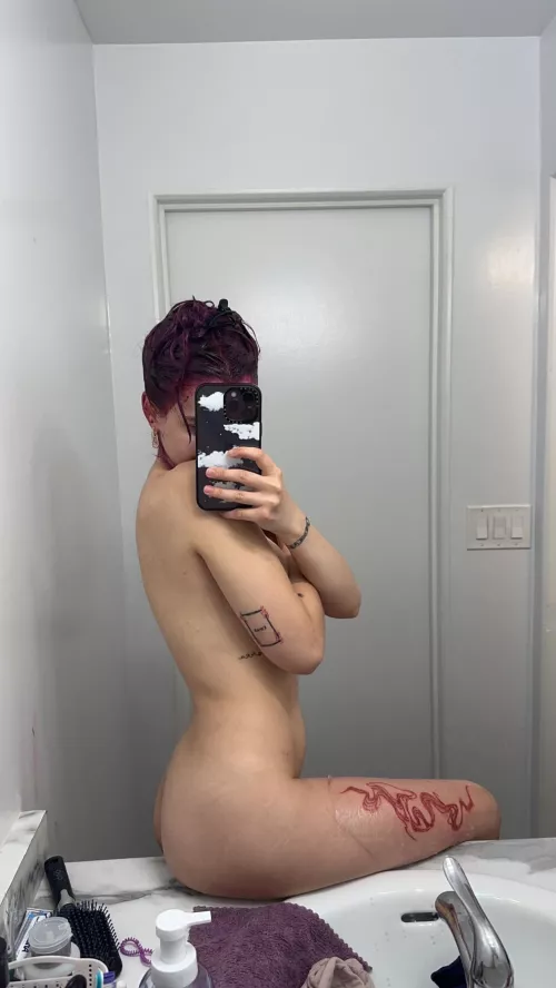 Fresh out of the shower ;) by divinekvitochka