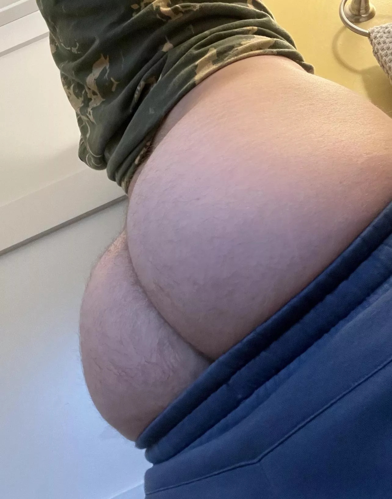 Give it a good smack posted by GreatHoIe