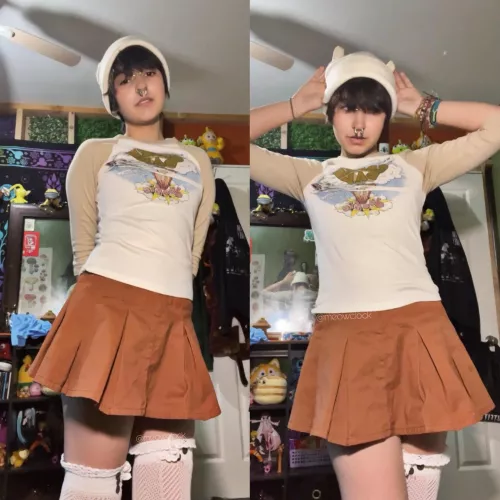 haven’t been getting much love on here ;c by meowclock