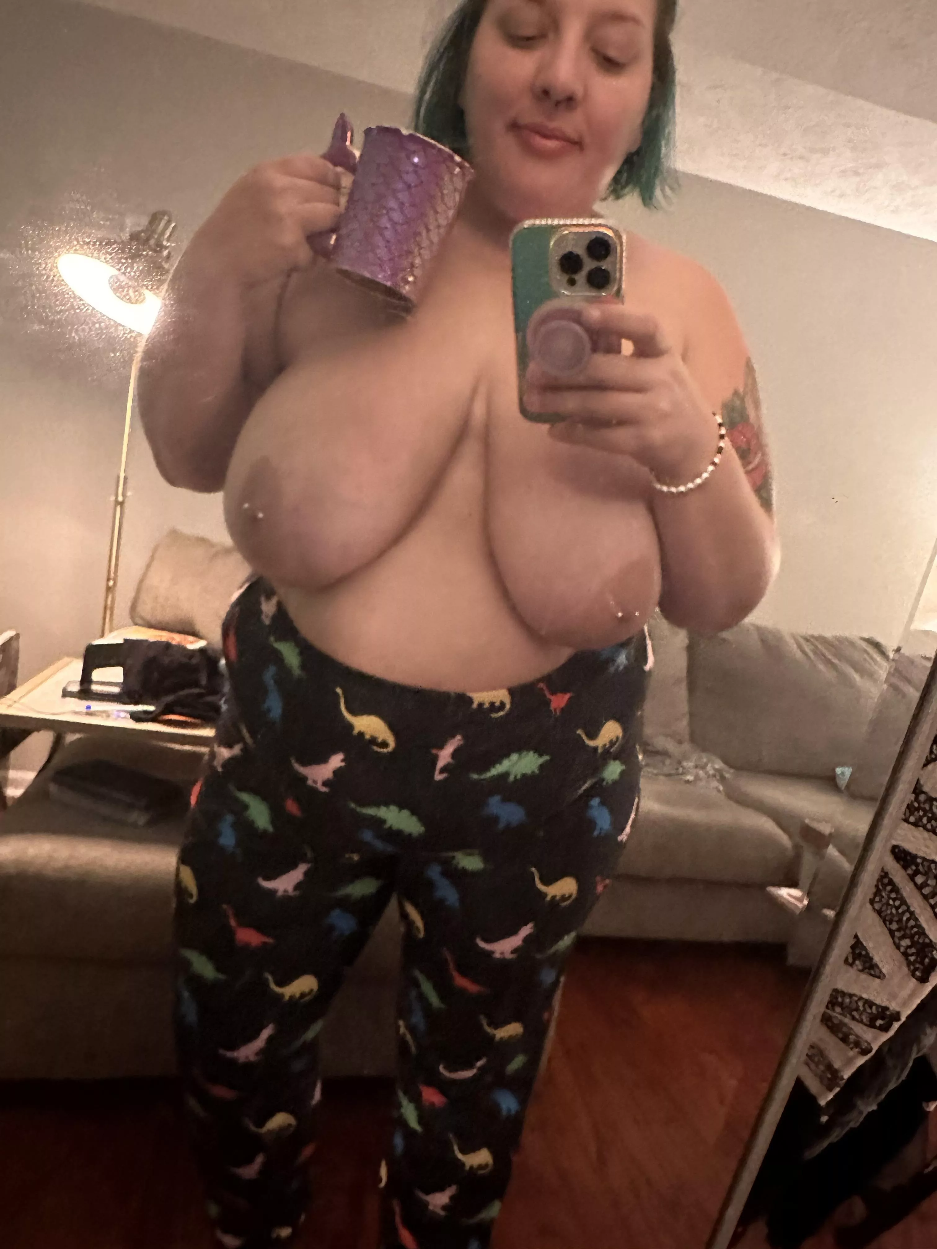 How’s NNN going so far, beanie boys? 🤭 posted by SongOfASiren