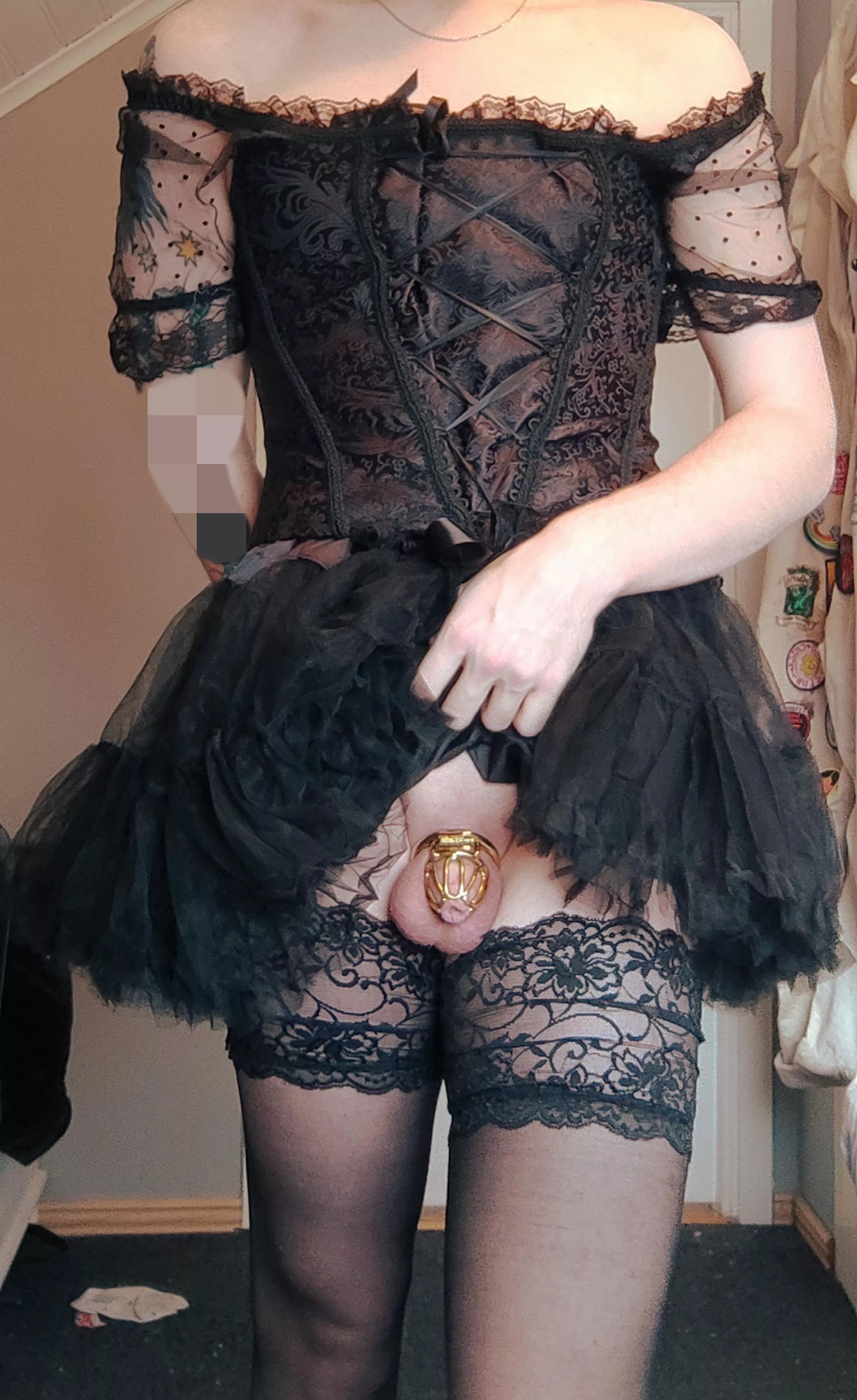 I did wear a witch hat aswell for 🎃 posted by Sendmepm