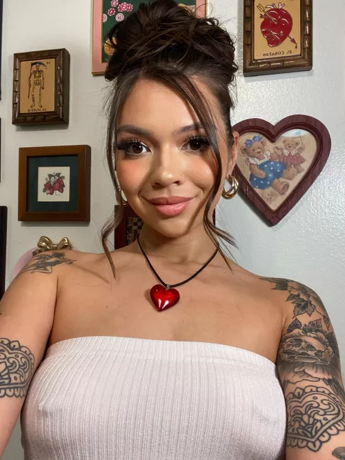 love when they poke out by sweetcheriexoxo