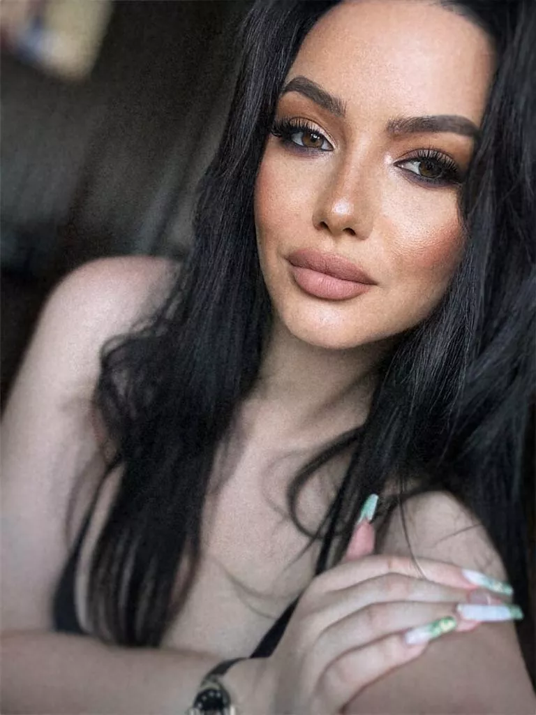 sweet kisses for you https://www.myfreecams.com/#IdaRose posted by Ida__Rose