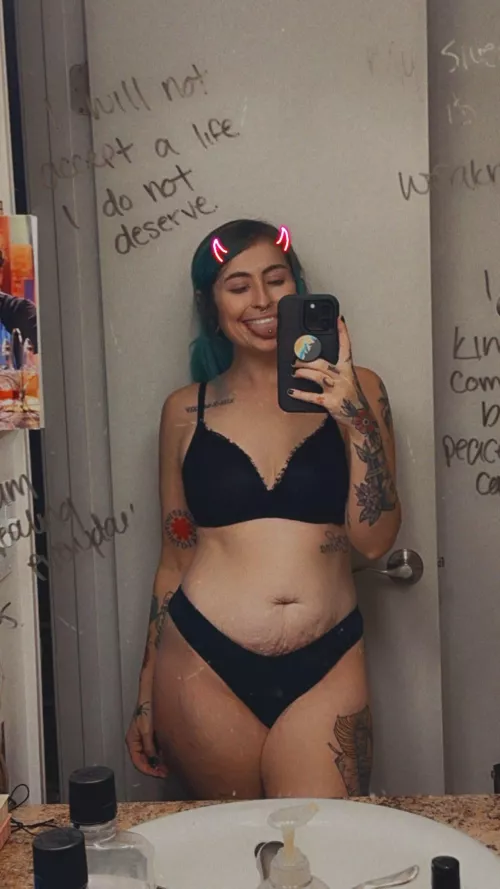 Tatted slut eager to please you by oflittlekittenn