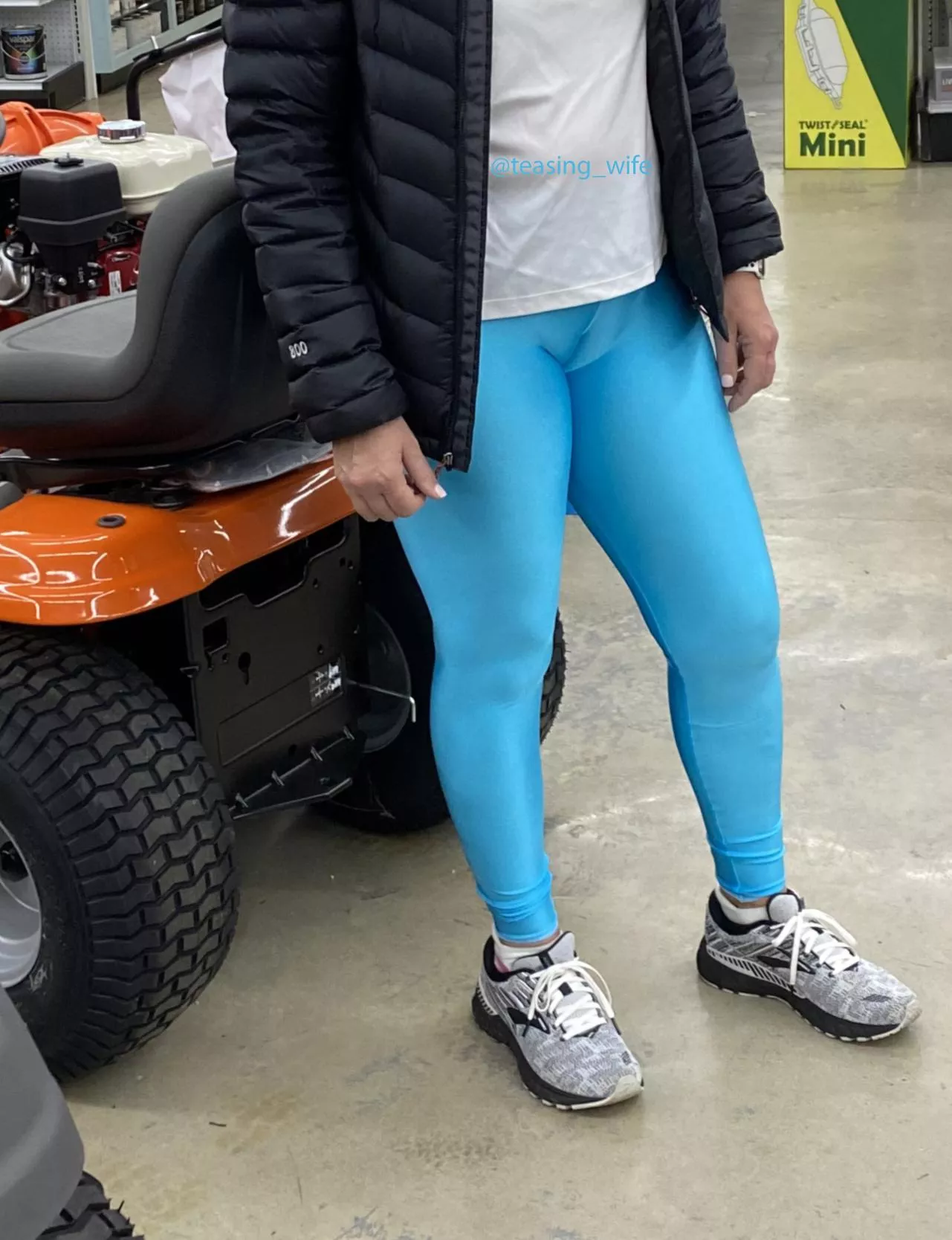 Teasing hubby in my favorite leggings. posted by Teasing_Wife