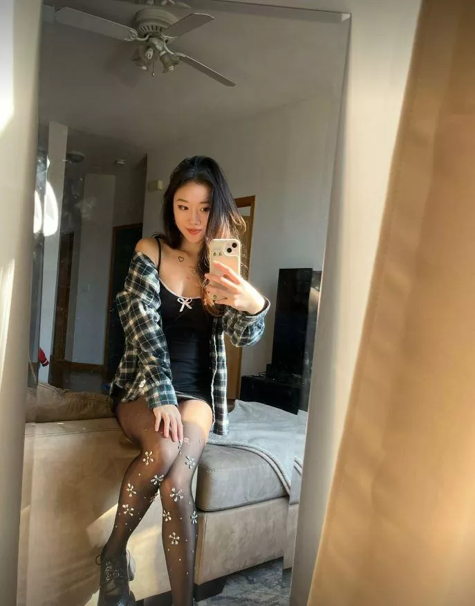 Would you be my trainer and check my form? posted by pumpedtheater