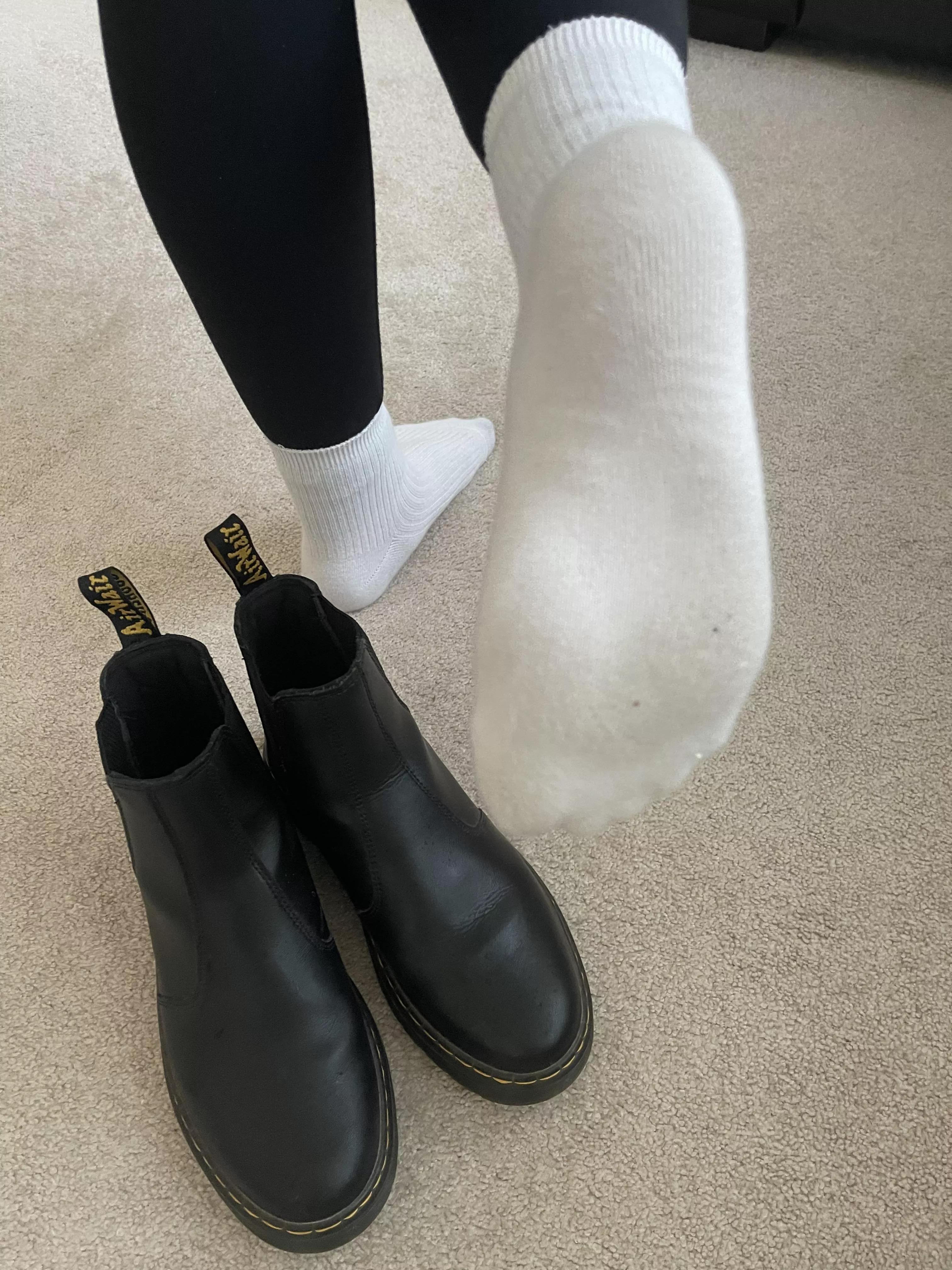 You could cum in my socks and I'll just put on boots on and go on with my day 🖤 posted by snowpeas88