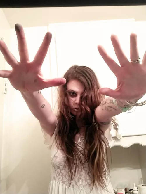 You're a Zombie for Me: braindead, desperate and insatiable. 🧟 by GoddessOpheliaJones