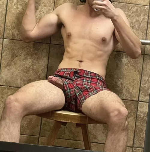 19 would you check me out in the locker room? by Many-Specialist-6696