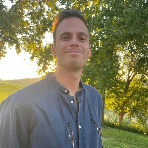 [25] Throwback to a pic my best friend took during my birthday I particularly like :) How are you guys doing today? by frax_98