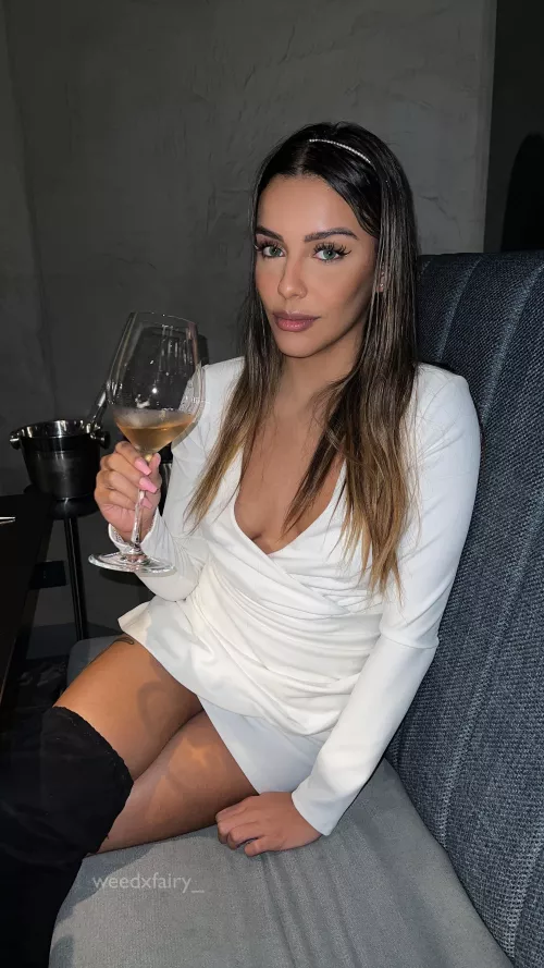 Beautiful green eyes by weedxfairy_