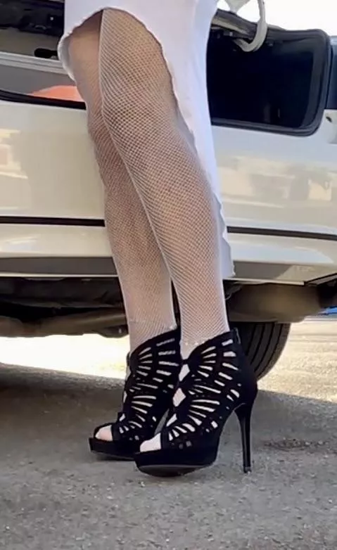 Black Suede Heels🥰 posted by Top_Parking1917