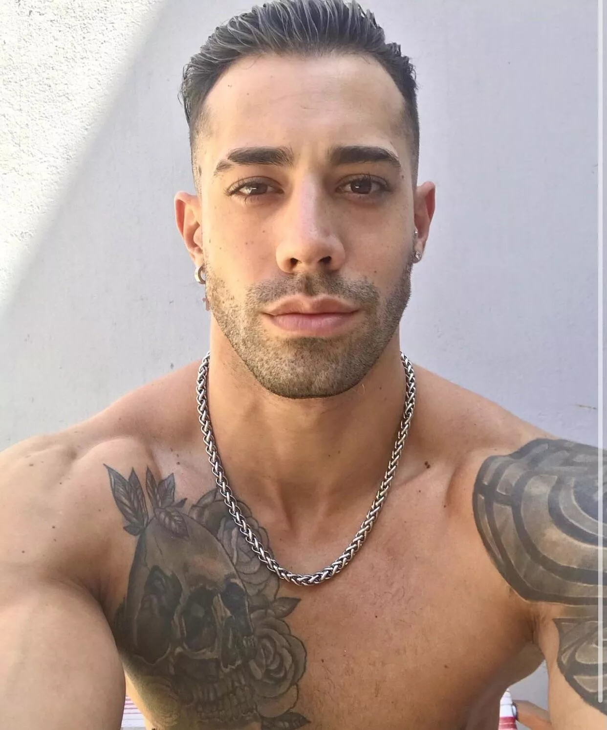 Do I look like a bad boy in this photo? 😈 posted by FitnessGuy-18