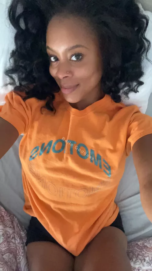 Good morning come cuddle with me by bellegoddesss