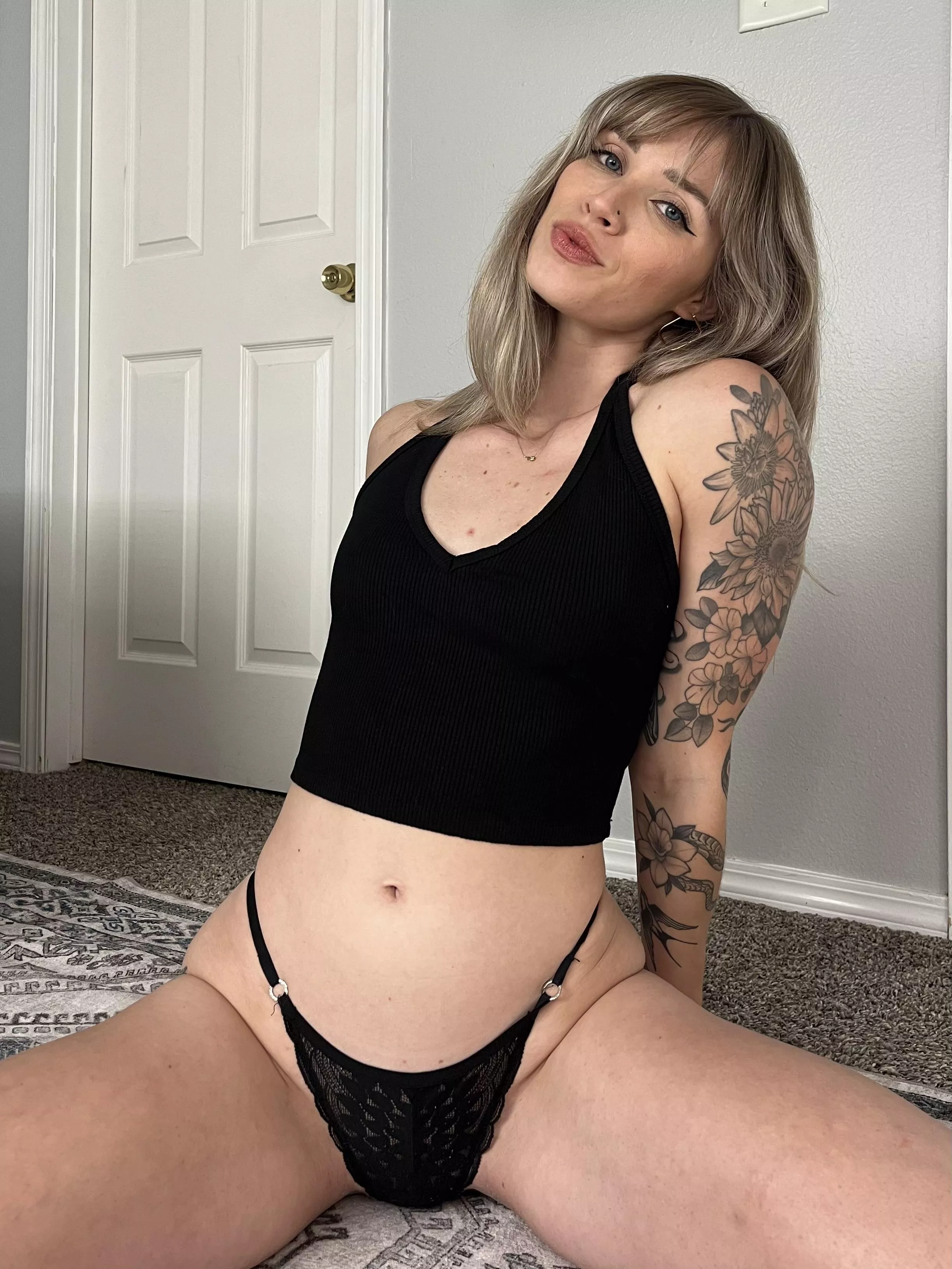 Let’s cuddle on the couch all night (f) posted by Brooke__bby