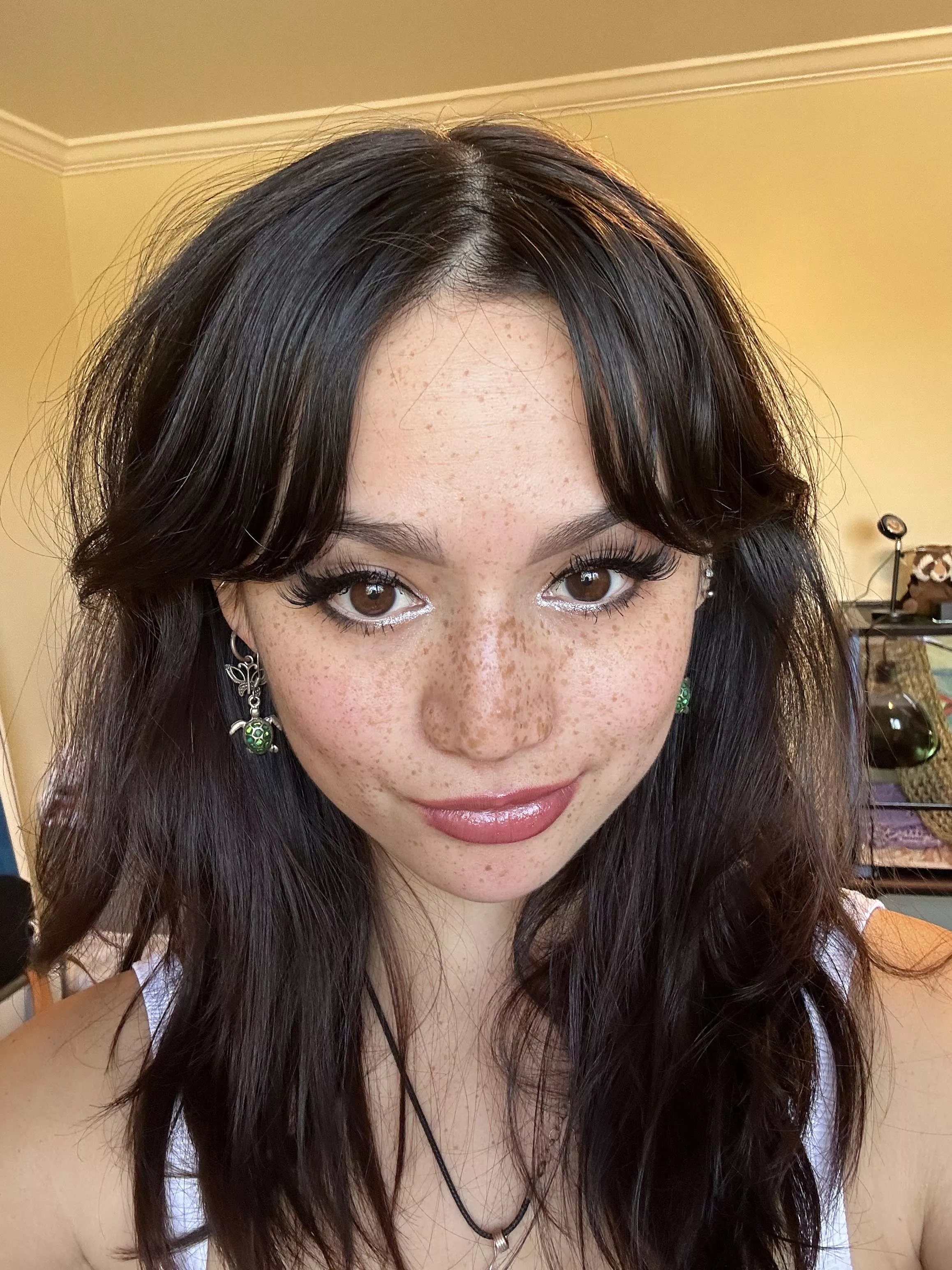 Loving my natural look, save the turtles btw. posted by NumerousMutation