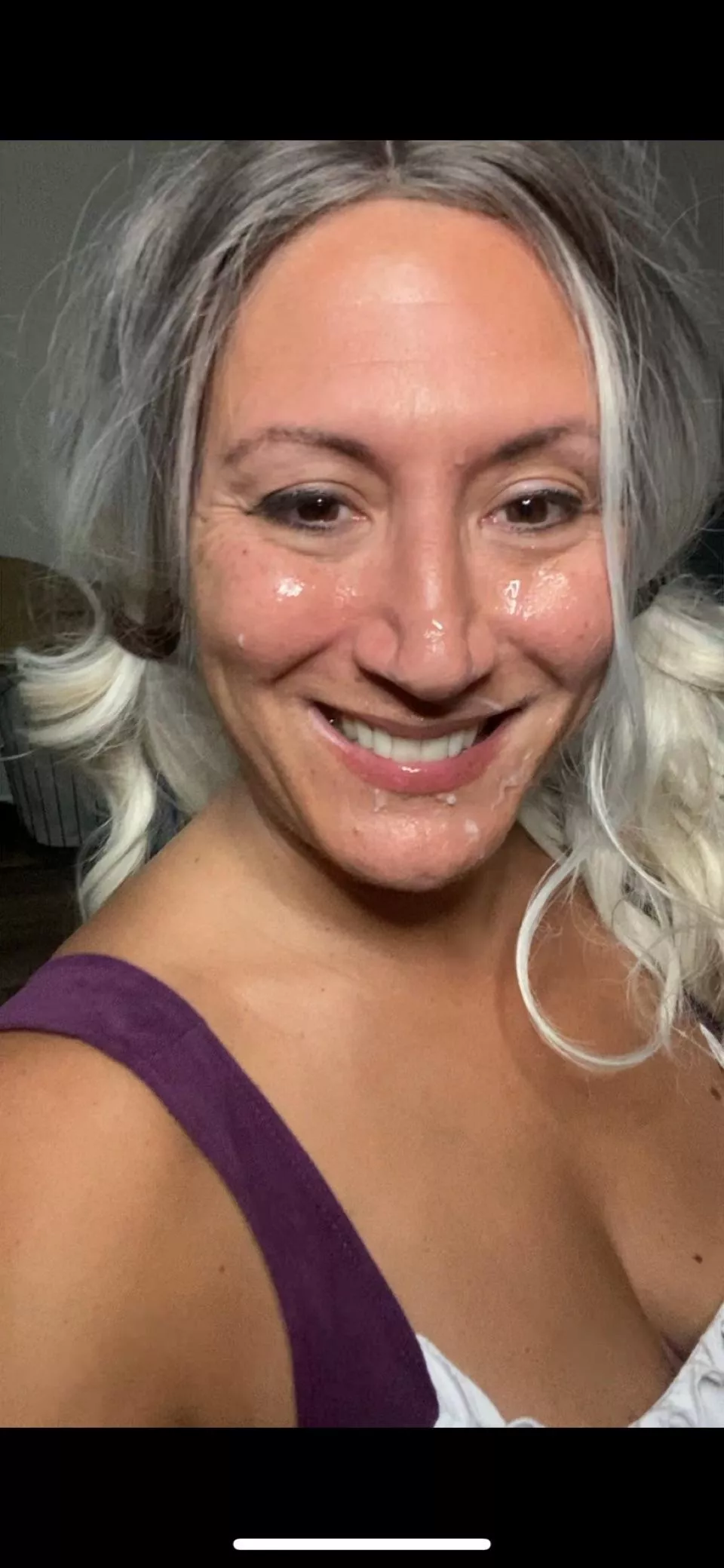 My barmaid costume stayed clean. posted by Jeanslookgood