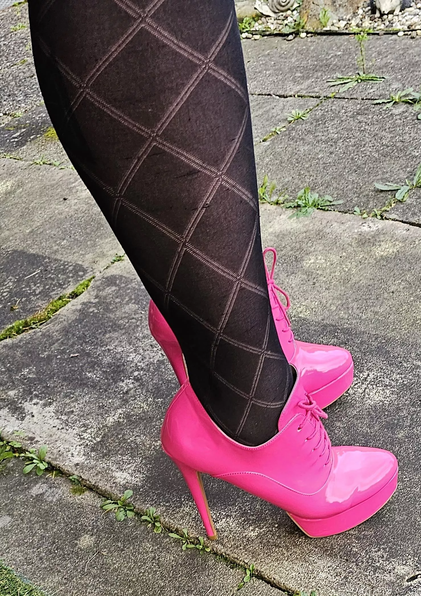 Pink Heels 💖 posted by Phooeenniixx