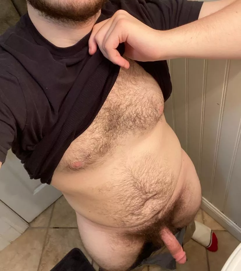 Rub my cub belly and stroke my cock 😉 21 posted by gaycollegeguy4